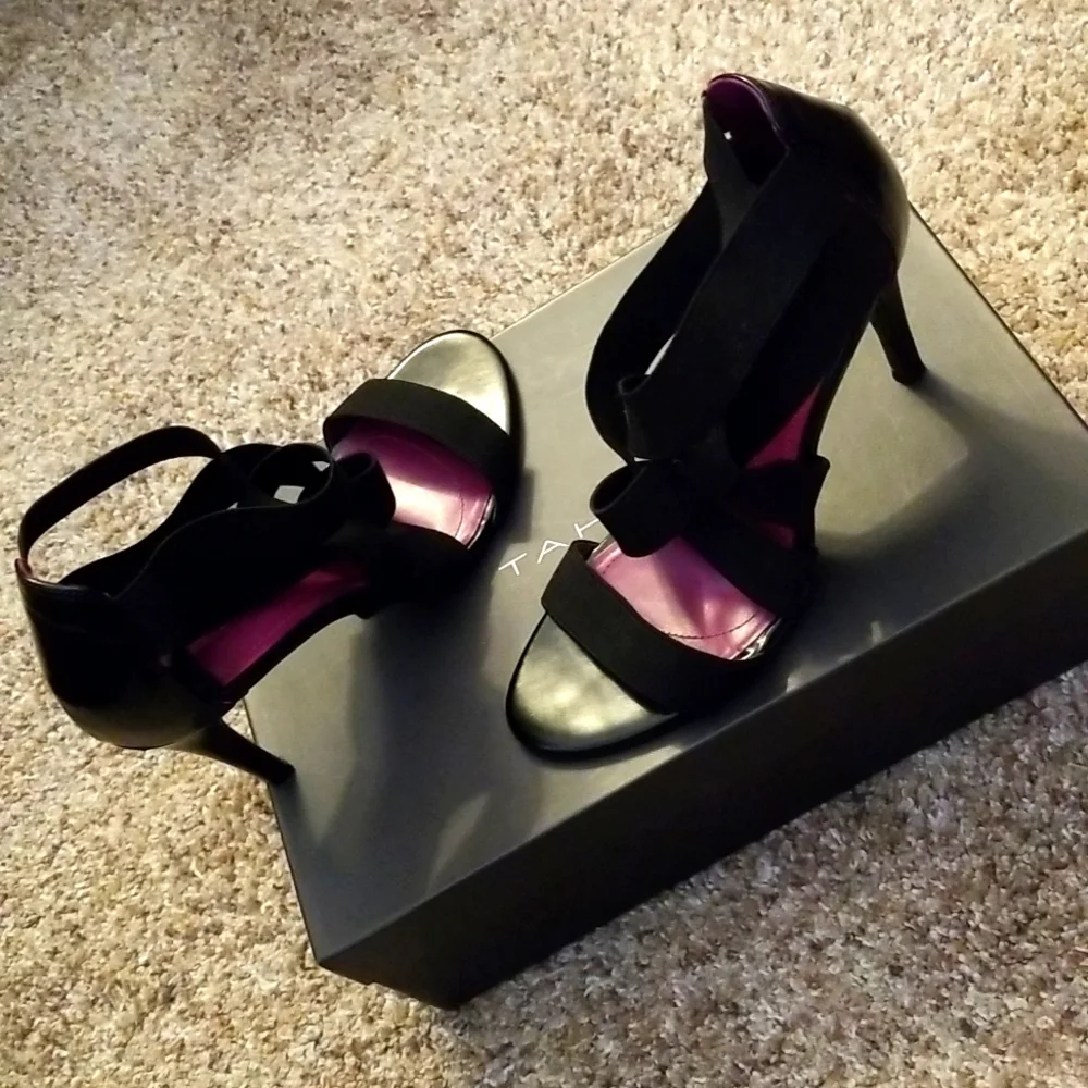 Taheri Hi Heel Sandle - Picture 1 of 9